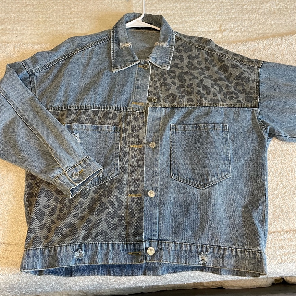 NWOT Leopard Print Denim Jacket - Medium